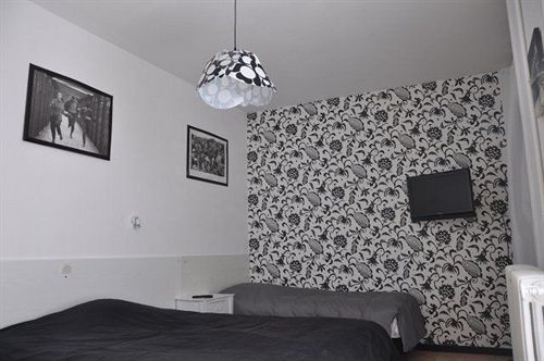 Hotel Furania Saint-Etienne  Zewnętrze zdjęcie